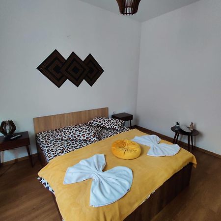 New Residence Brasov Bagian luar foto