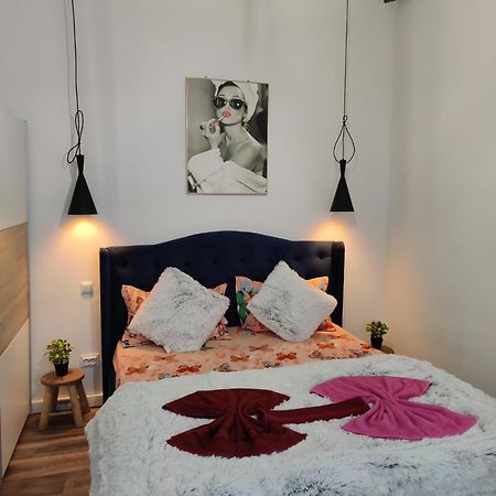 New Residence Brasov Bagian luar foto