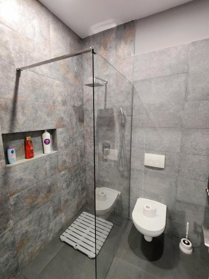 New Residence Brasov Bagian luar foto