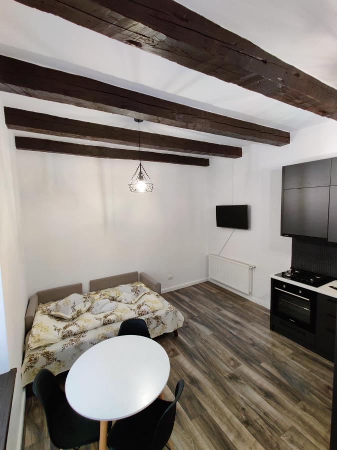 New Residence Brasov Bagian luar foto