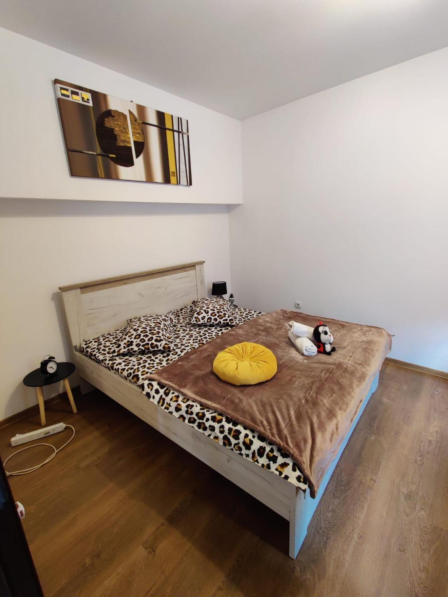 New Residence Brasov Bagian luar foto